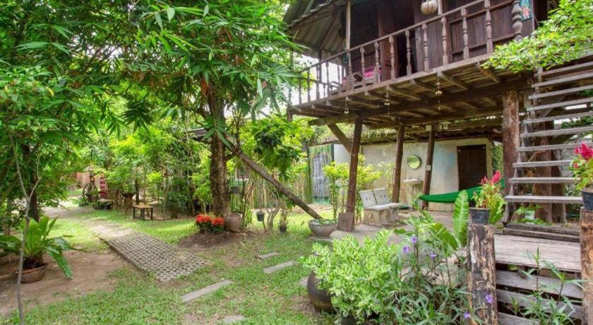 Hotel Oyo 1155 Bikers House And Enduro Tours Chiang Mai Zewnętrze zdjęcie