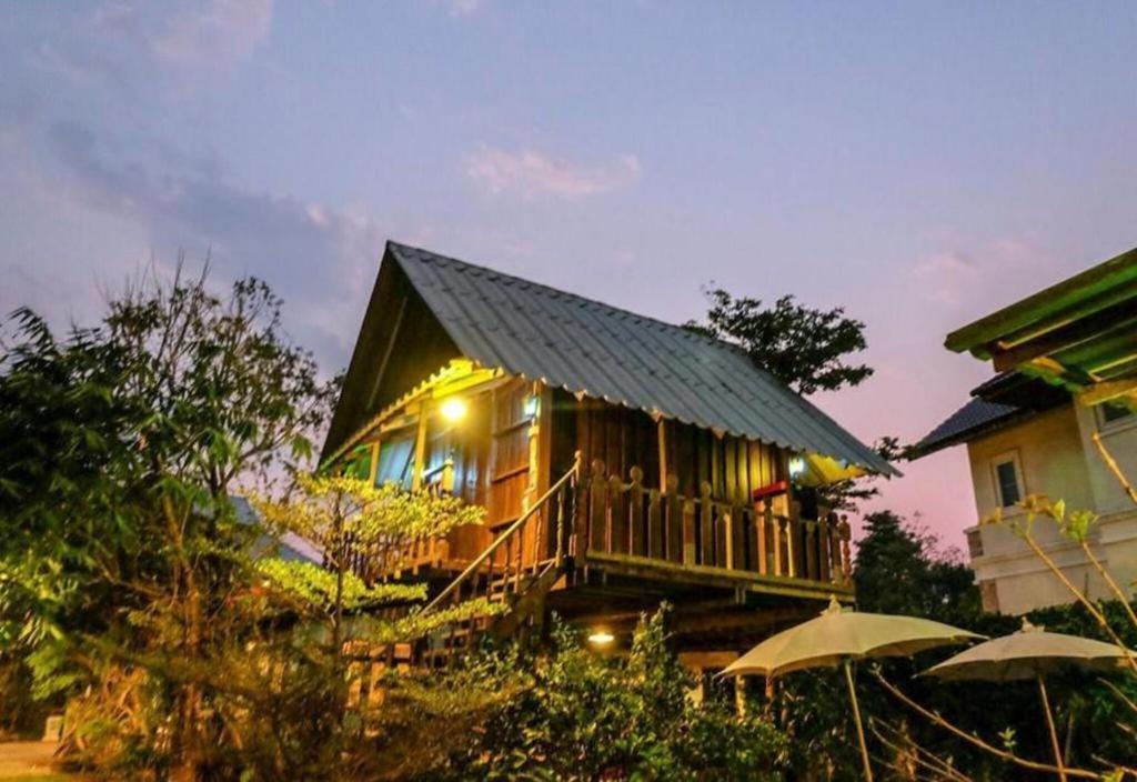 Hotel Oyo 1155 Bikers House And Enduro Tours Chiang Mai Zewnętrze zdjęcie